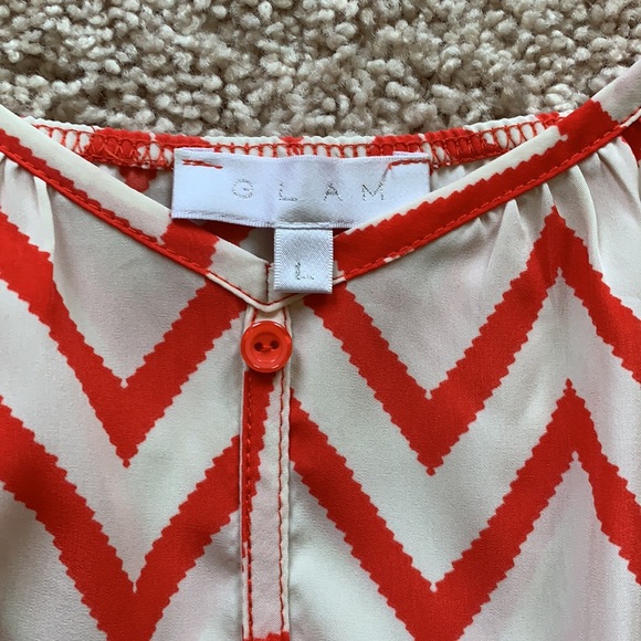 White and coral chevron top - Picture 2 of 5